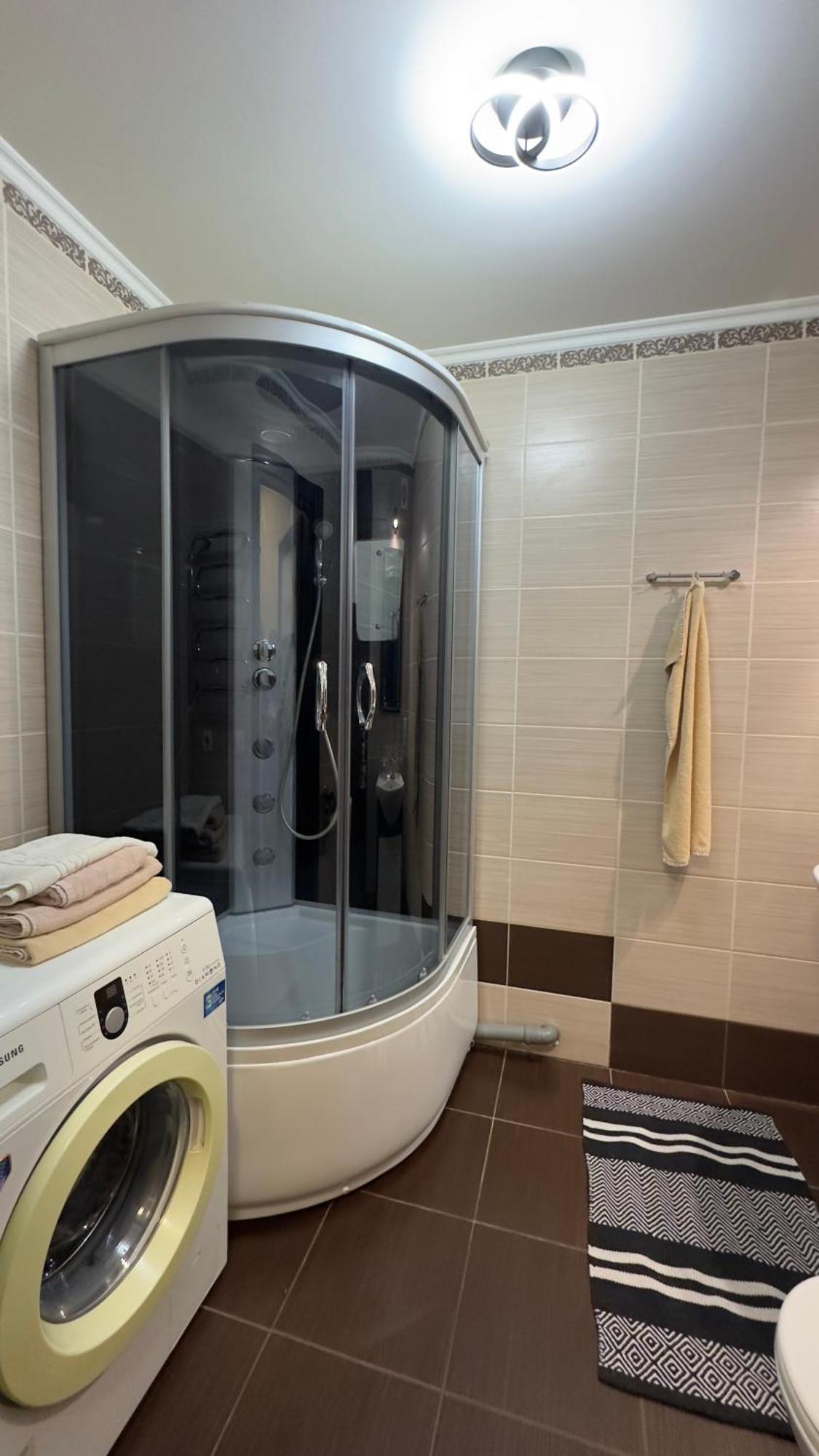 Apartment On Nauki Avenue 102 Dnjepropetovsk Buitenkant foto