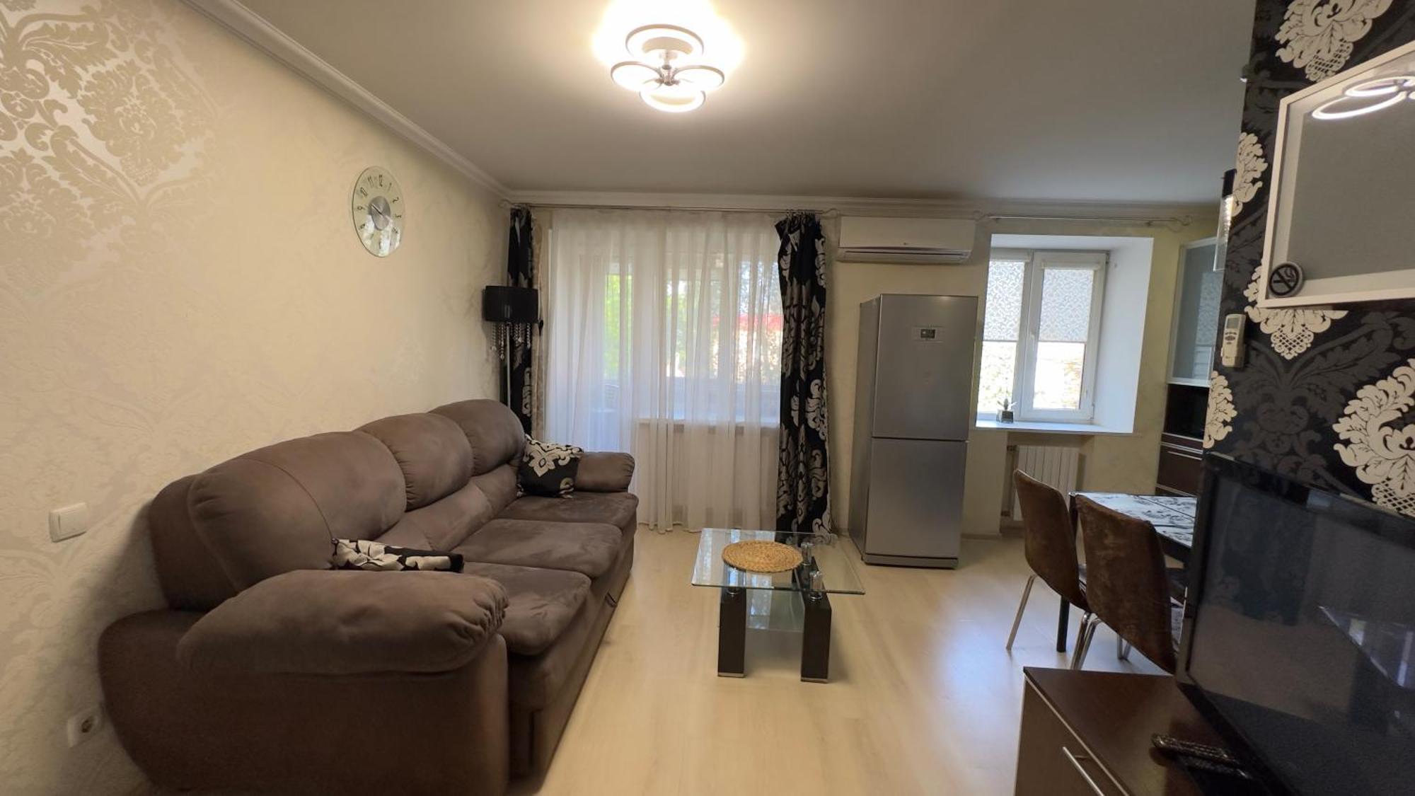 Apartment On Nauki Avenue 102 Dnjepropetovsk Buitenkant foto
