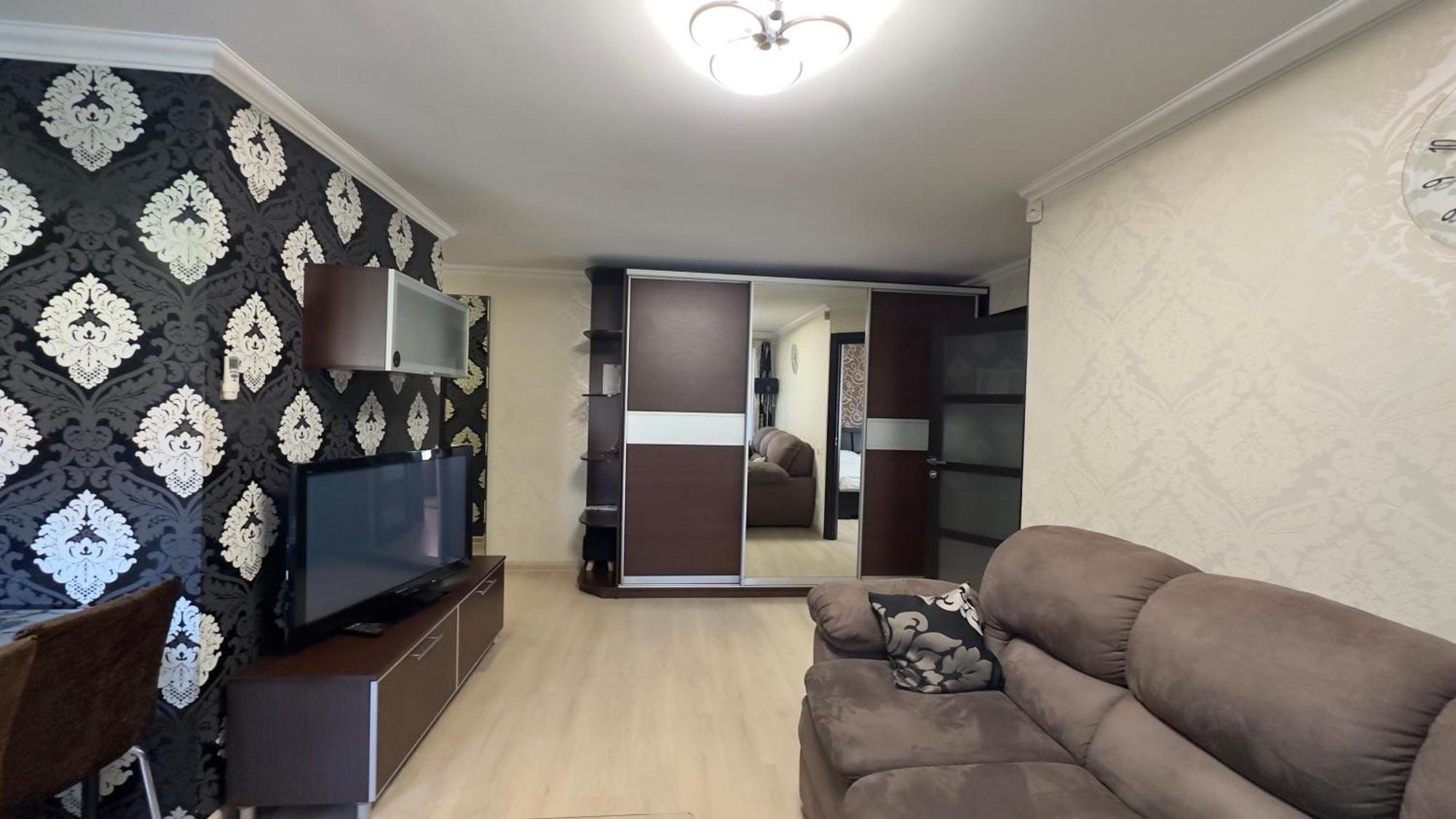 Apartment On Nauki Avenue 102 Dnjepropetovsk Buitenkant foto