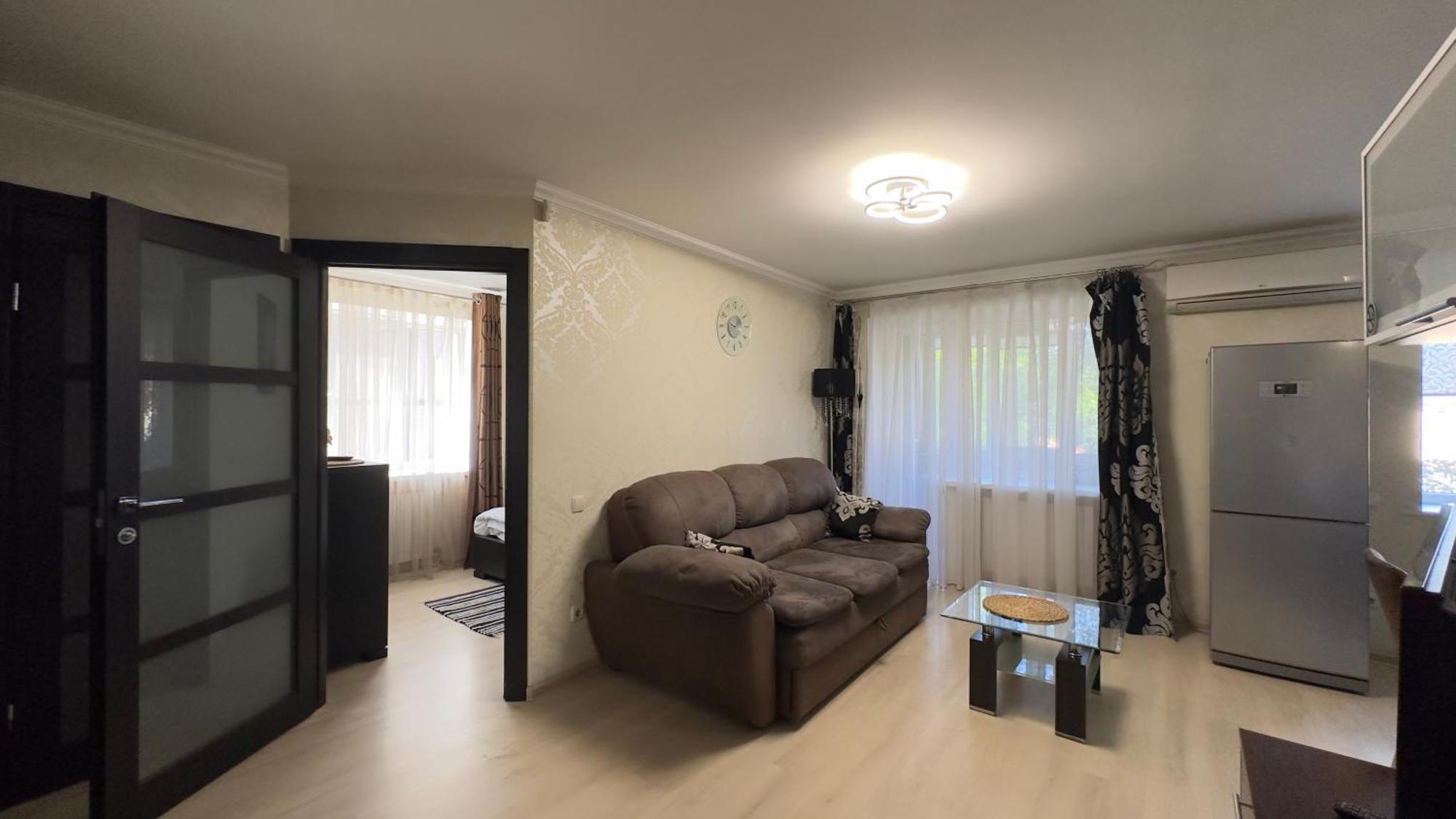 Apartment On Nauki Avenue 102 Dnjepropetovsk Buitenkant foto