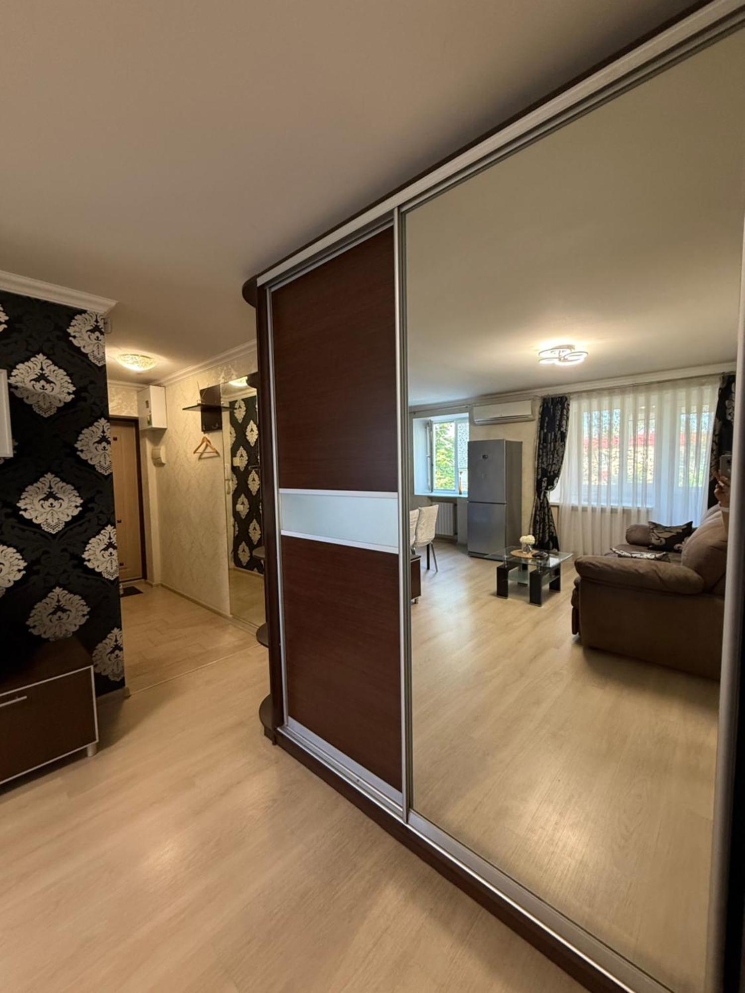 Apartment On Nauki Avenue 102 Dnjepropetovsk Buitenkant foto